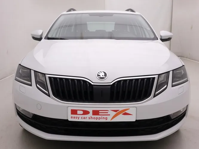 Skoda Octavia 1.0 TSI 115 Combi Ambition + GPS + LED Lights + Winter Pack Image 2