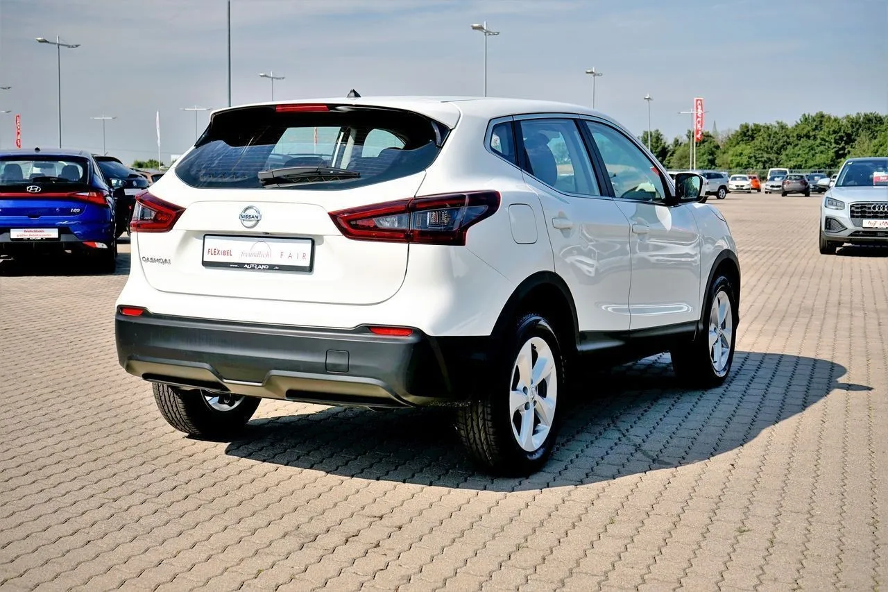 Nissan Qashqai 1.3 DIG-T...  Image 4